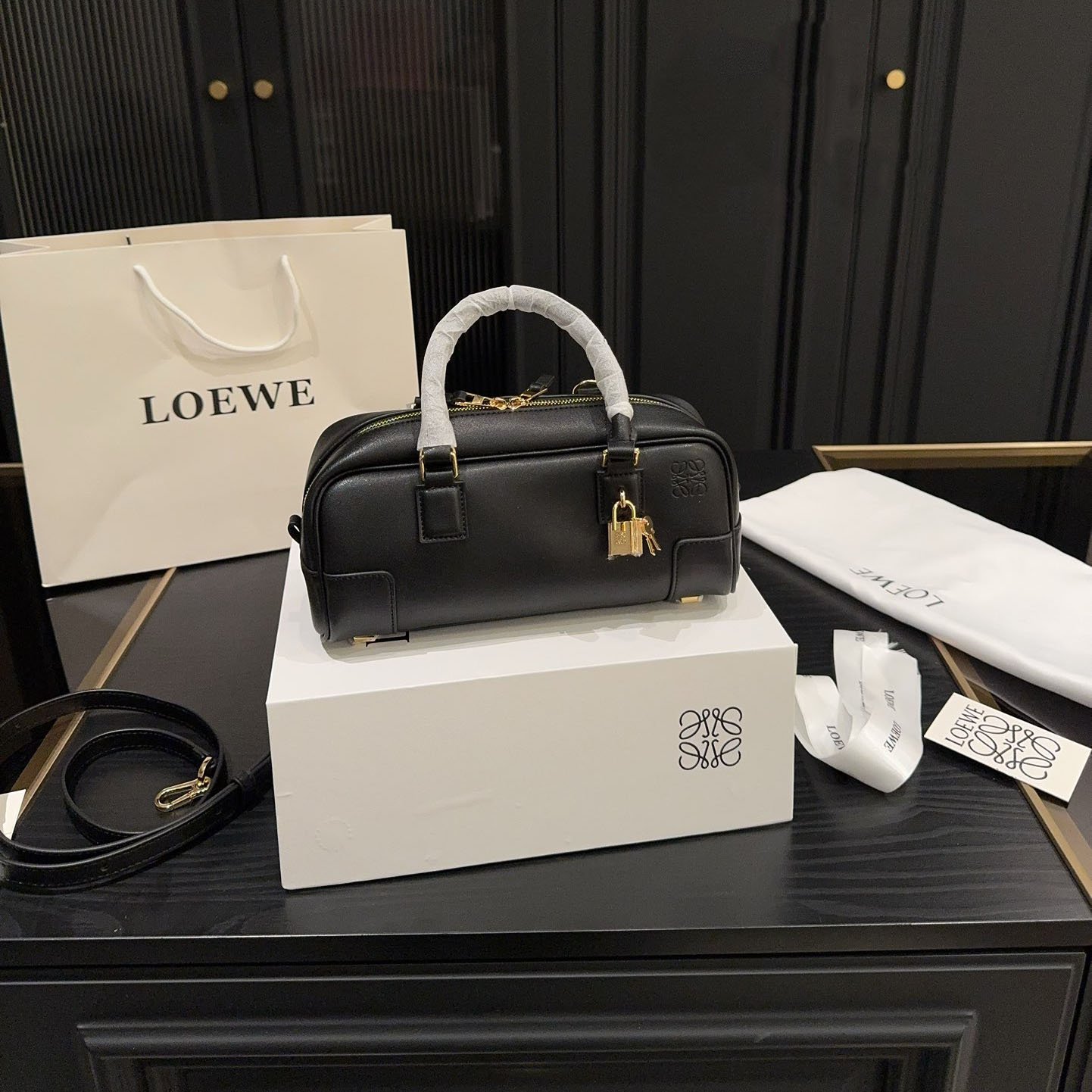 27ea9eacc84cba49cb46aa2fb4e8ef21-1 Amazona 23 Cropped bag in nappa calfskin - Image 1