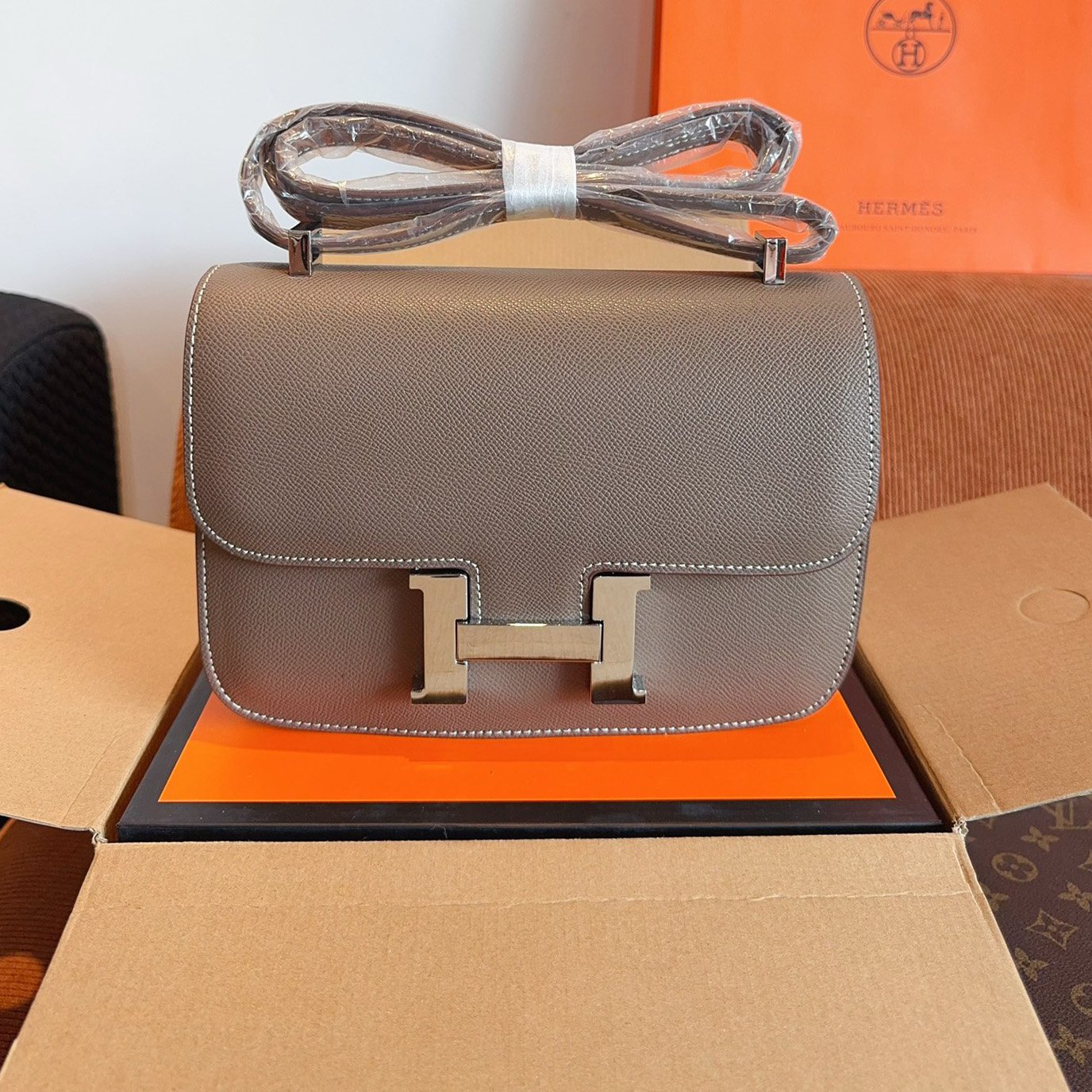 301fa38836c5e609734be56d0706e4bb Constance 23 Bag Palladium Hardware - Image 1
