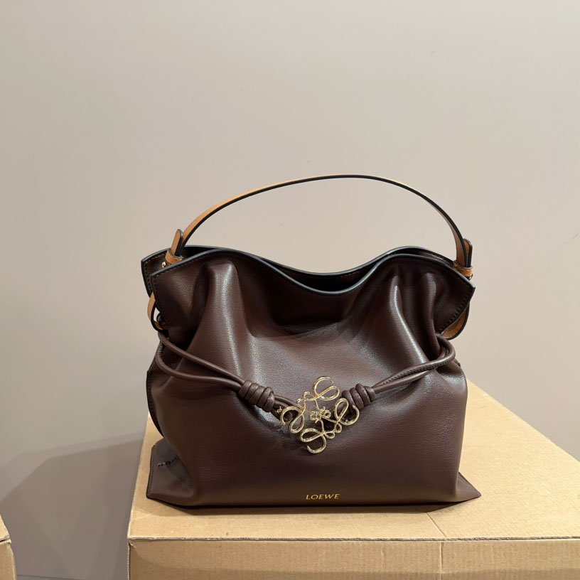 a4012d6d0a71f89b430074e757461dd8-1 Flamenco clutch in nappa calfskin - Image 1